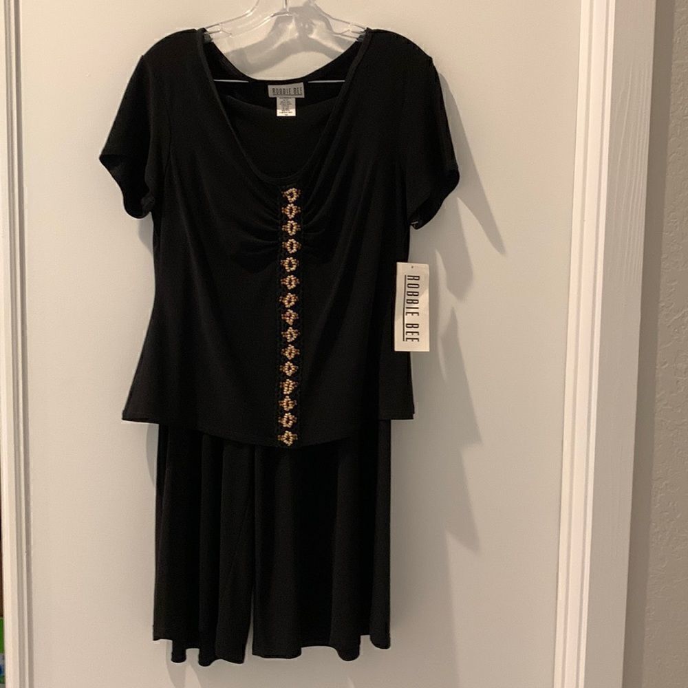 Robbie Bee Black Two-Piece Set